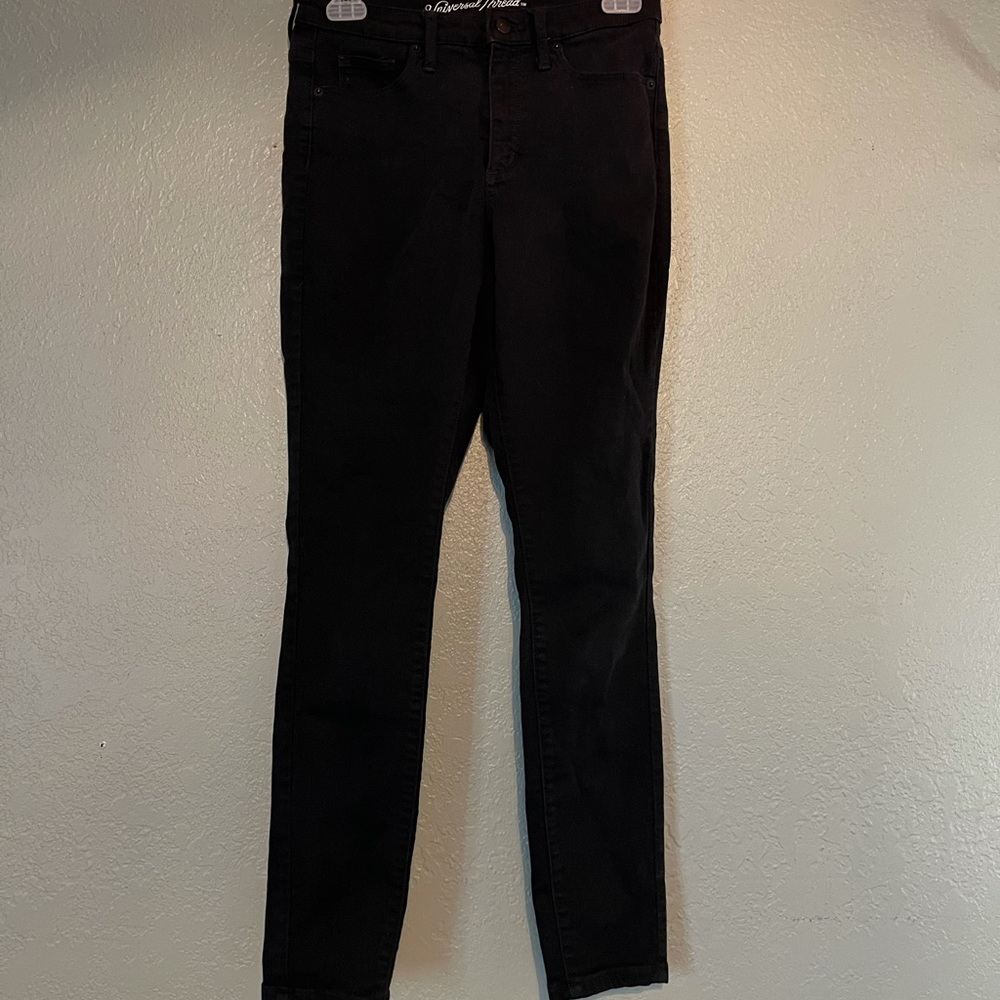 Universal Thread Women’s Black Skinny Jeans Size 4